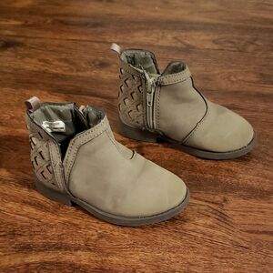 OshKosh B'gosh Kids Tan Ankle Boots 7c